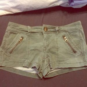 American eagle camo shorts